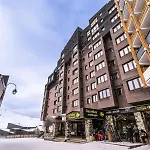 Apartman Arcelle - Location: En Plein Centre De La Station Mae-9104 *