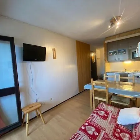 Daire Arcelle - Location: En Plein Centre De La Station Mae-9104